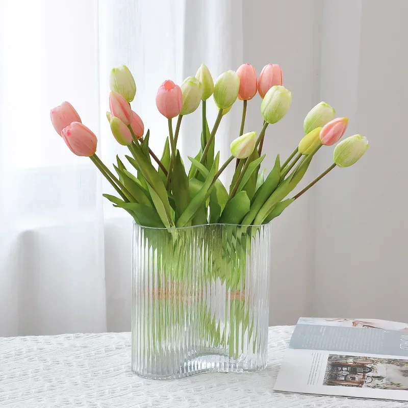 柔らかいゴム製の人工チューリップフラワー,偽の花,リビングル - Home Decor Tulip のレビューと価格