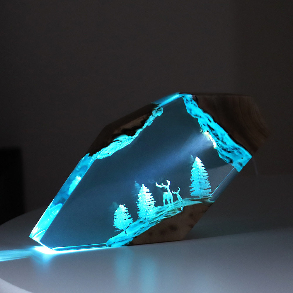 森の妖精鹿デスクトップアート、パーソナライズされた発光オーナ - Home Decor Resin のレビューと価格